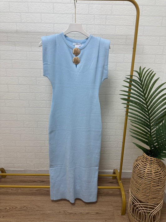 Vestido midi de punto con hombreras y detalle joya