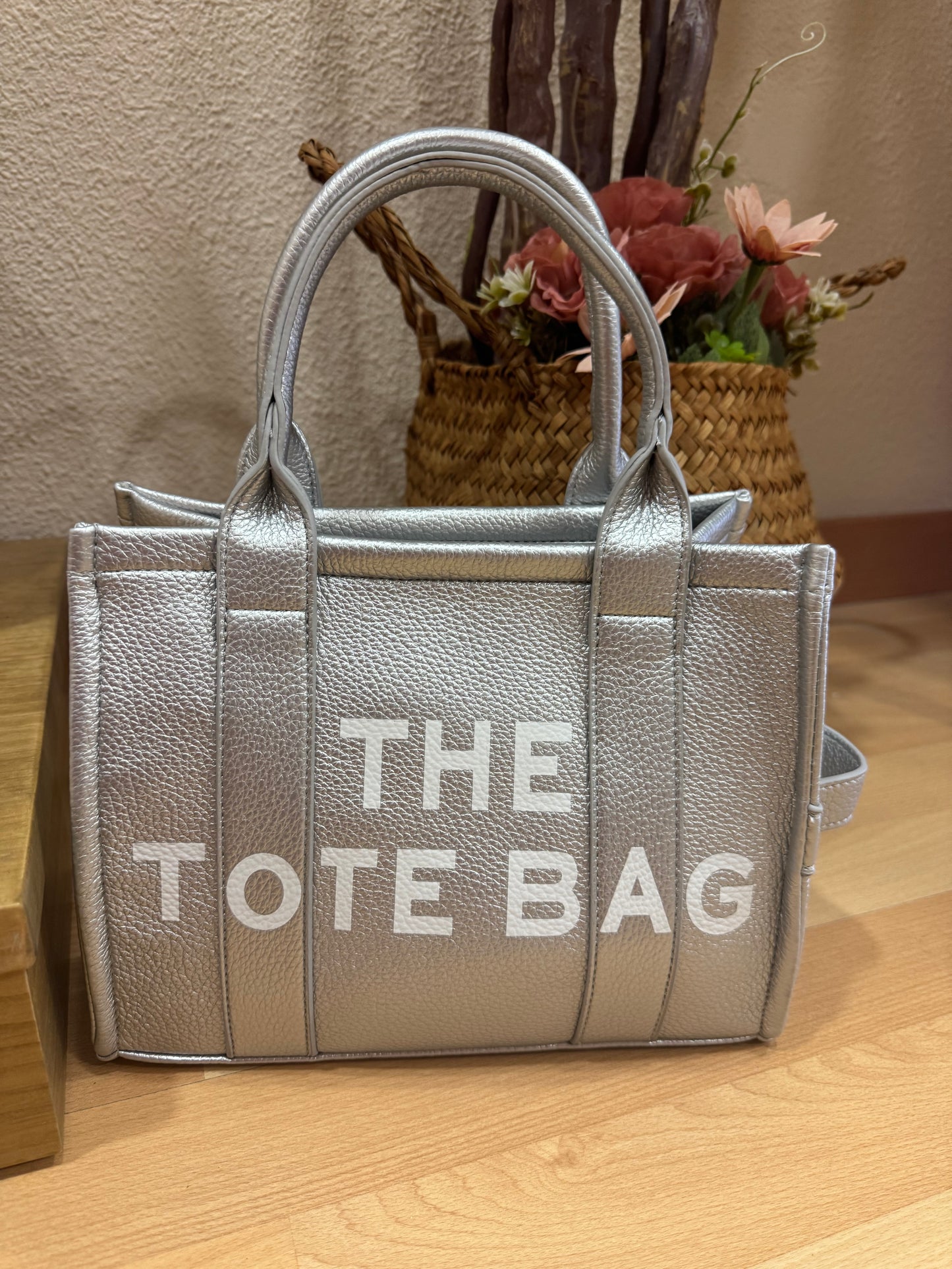 Bolso “Tote Silver”