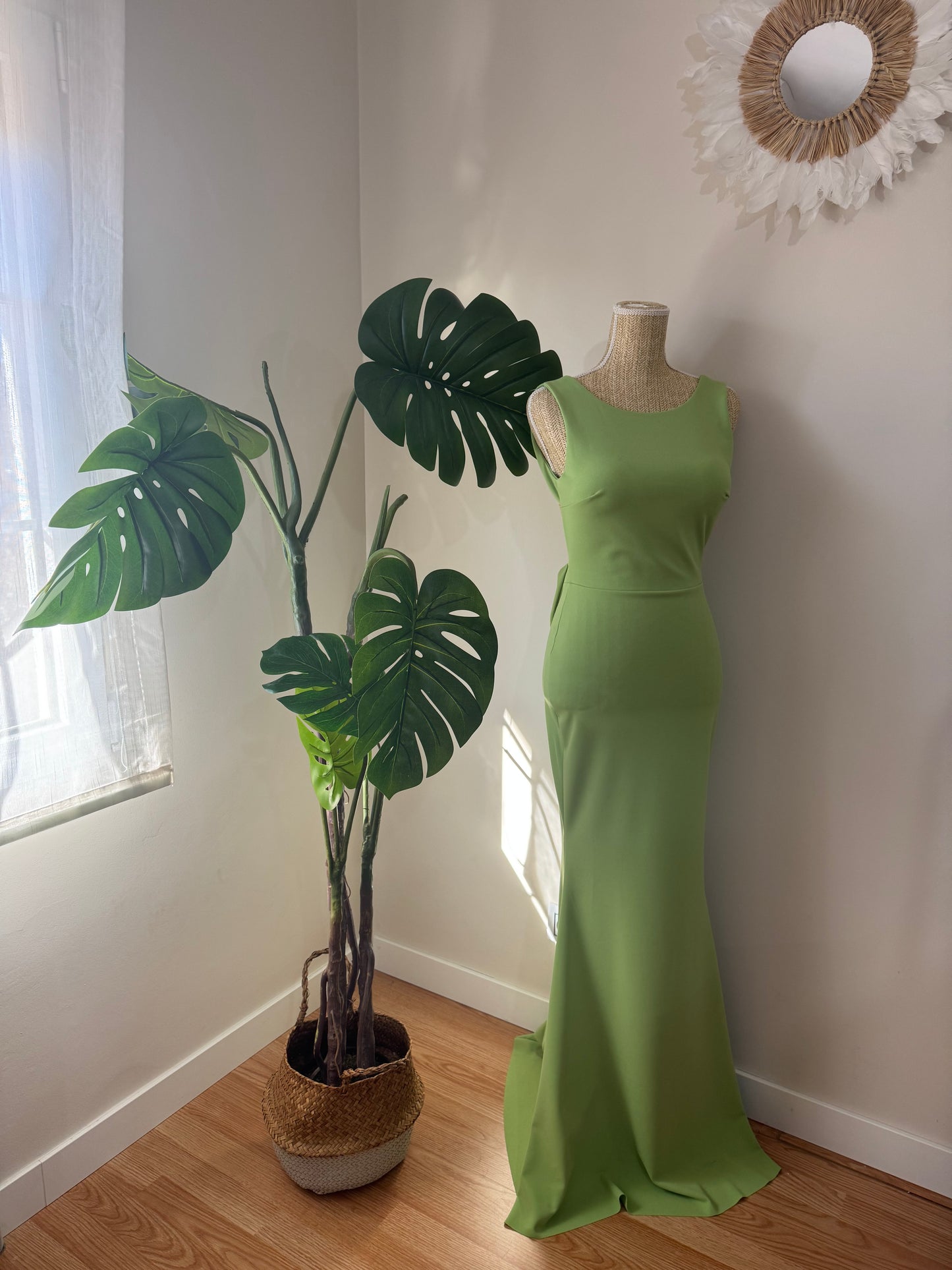Vestido Largo Elegante Espalda Abierta con Lazo – Invitada y Graduación