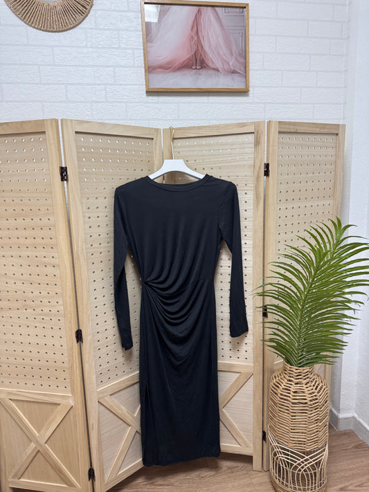 Vestido midi negro drapeado