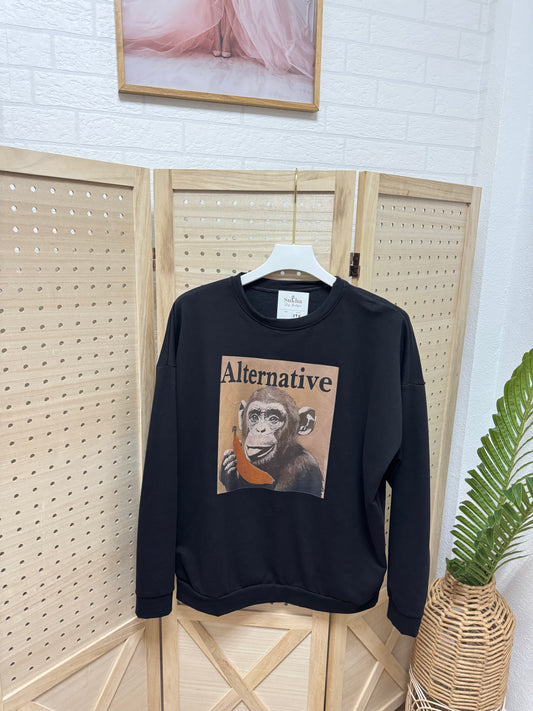 Sudadera negra “Alternative” con ilustración