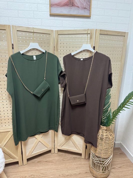 Vestido fluido con bolso mini a juego