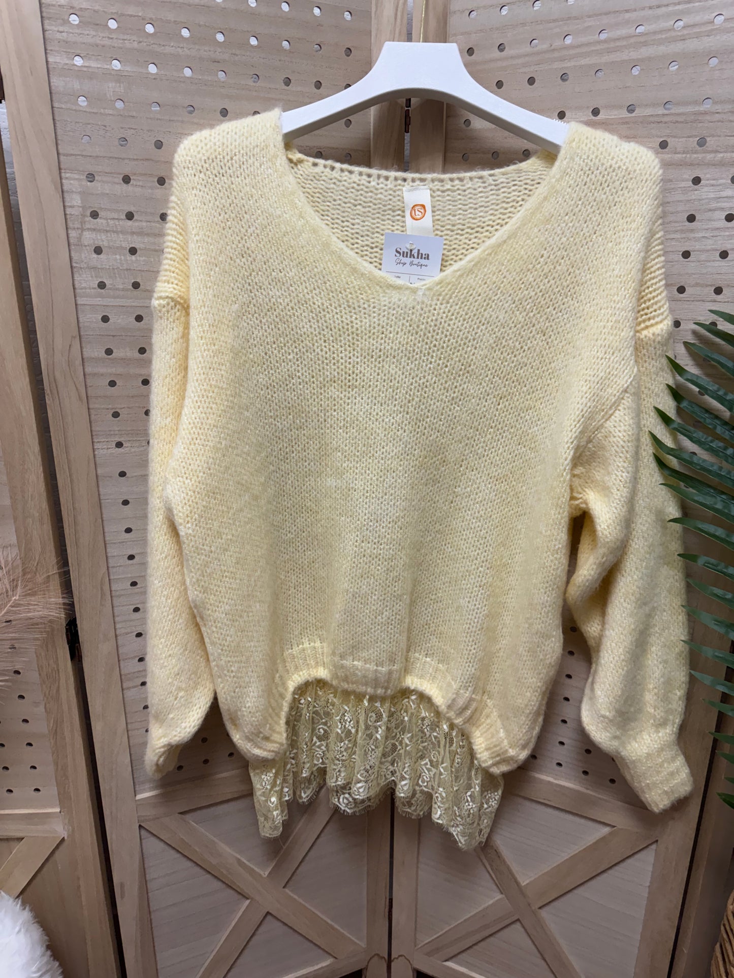 Jersey de punto con bajo de encaje