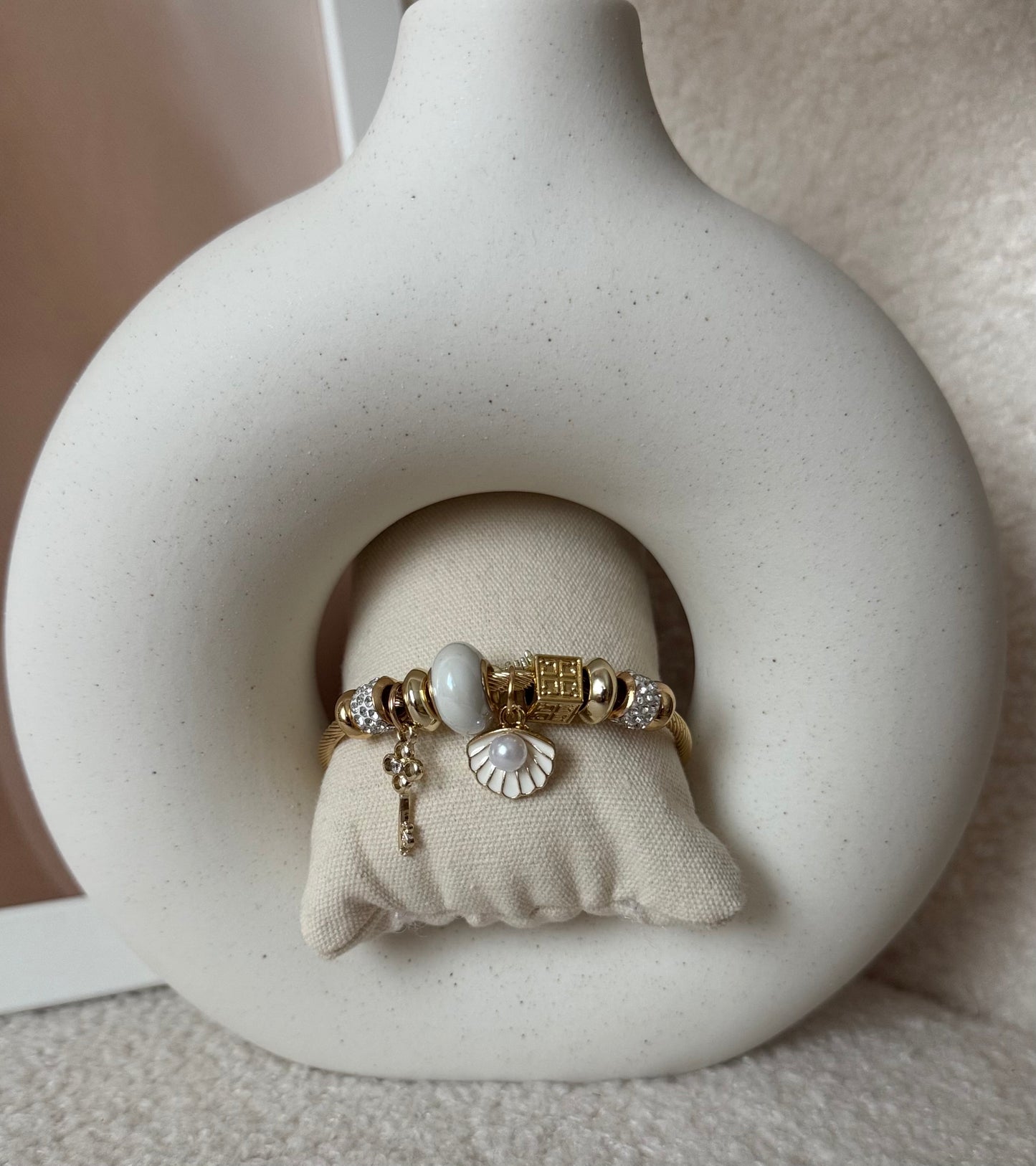 Pulseras Charm Golden