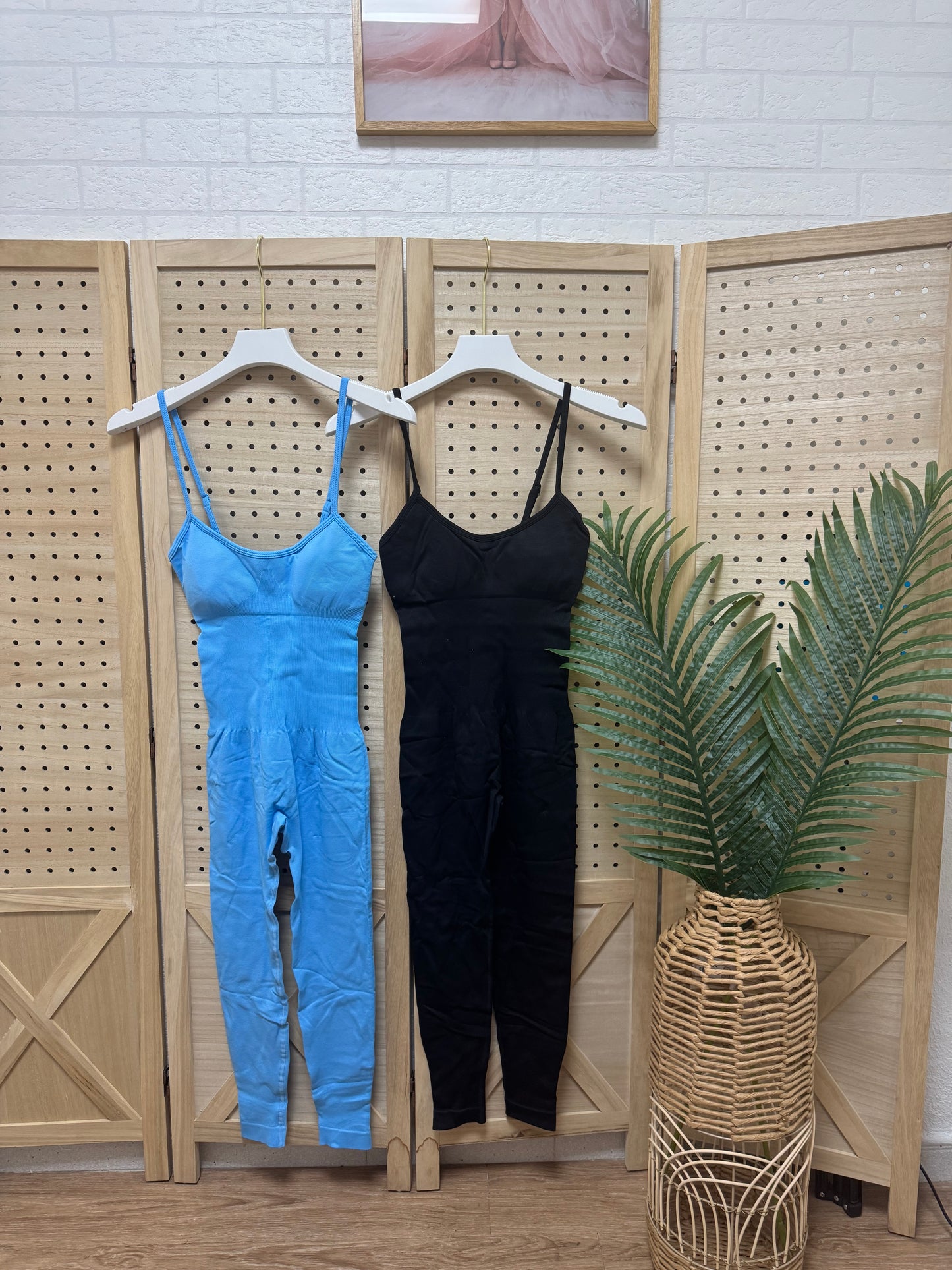 Mono Deportivo Básico Ajustado Tirantes – Look Casual y Sport Mujer