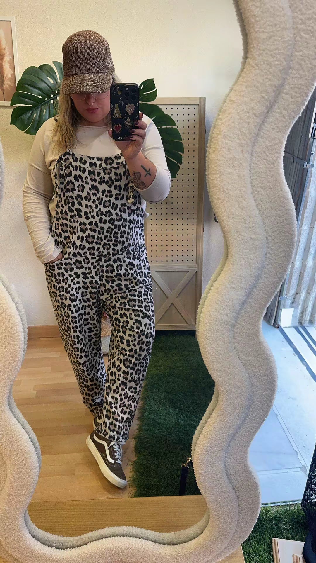 Mono estampado animal print con camiseta