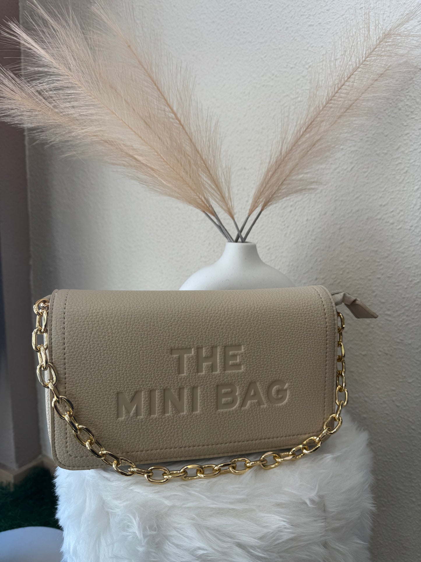 Mini bolso cadena beige